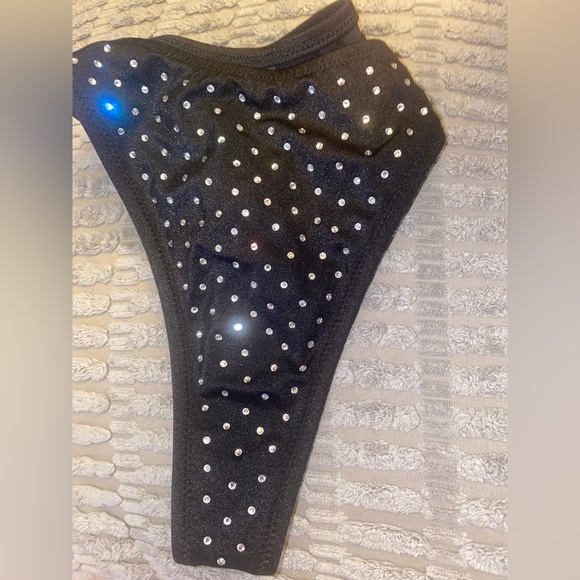 Victoria's Secret Black Sparkle Thong - Picture 7 of 7